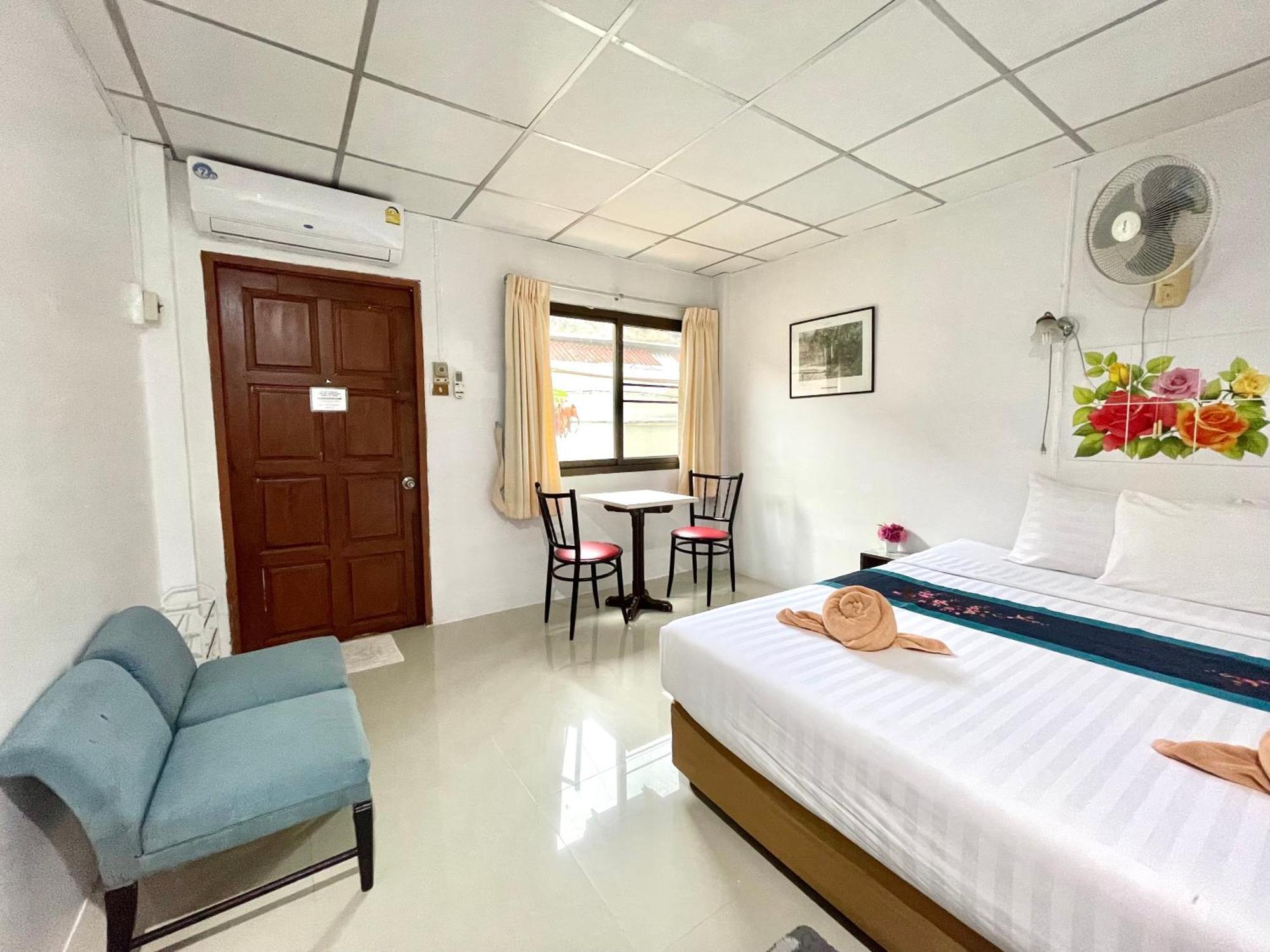 Jj Karon Beach Hotel 외부 사진